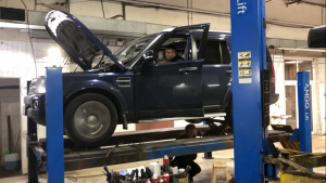 Диагностика ходовой на Дискавери 4