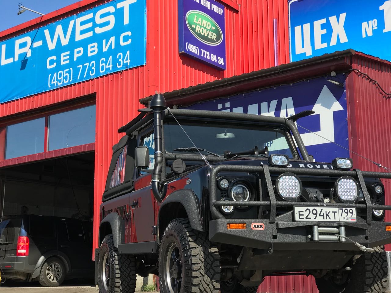 Эксклюзивный Land Rover Defender - LR-WEST