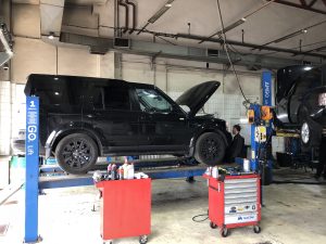 Атака насекомых на Дискавери 4