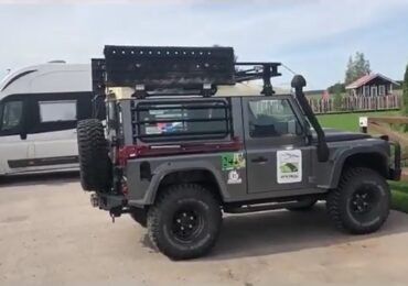 Легенда - Land Rover Defender - упакован и подготовлен