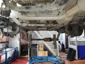 Range Rover L405 - течь системы активной стабилизации