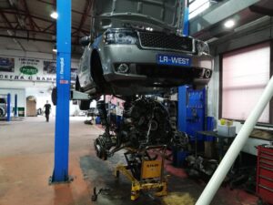 Снятие двигателя на Range Rover в кузове L322