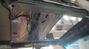 Как люк на Range Rover выглядит изнутри