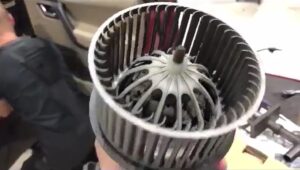 Вентилятор печки салона на Freelander 2