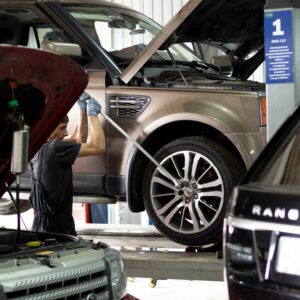 Не перетягивайте колесные гайки!