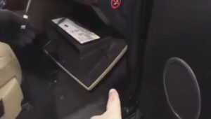 Вода на коврике переднего пассажира Discovery 3 и 4