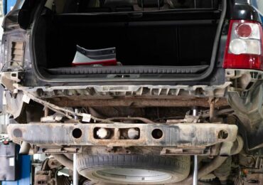 Нужно ли демонтировать кузов от рамы для ремонта заднего активного стабилизатора?